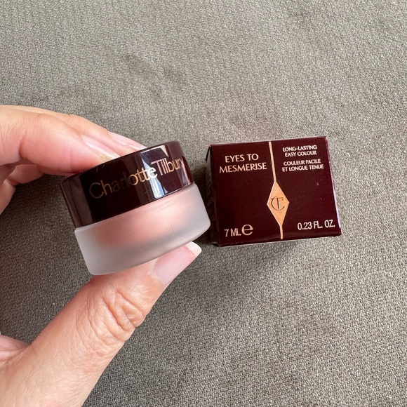 Charlotte Tilbury Eyes To Mesmerize Cream Eyeshadow - Picture 1 of 7